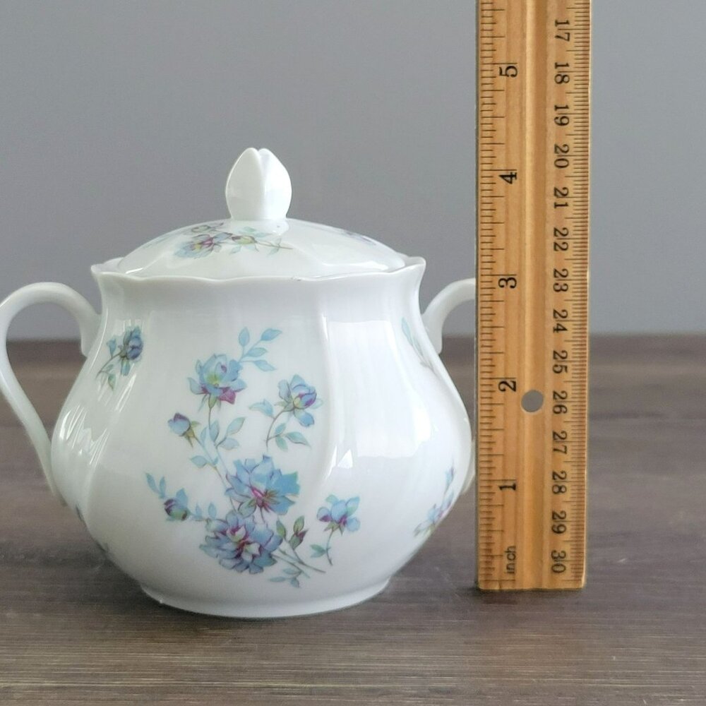 Vintage Bernardaud Limoges Gabrielle Sugar Bowl & Lid, Shabby Chic Blue Floral - Picture 10 of 11